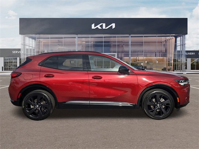 Used 2022 Buick Envision Essence w/ Sport Touring Package image 5