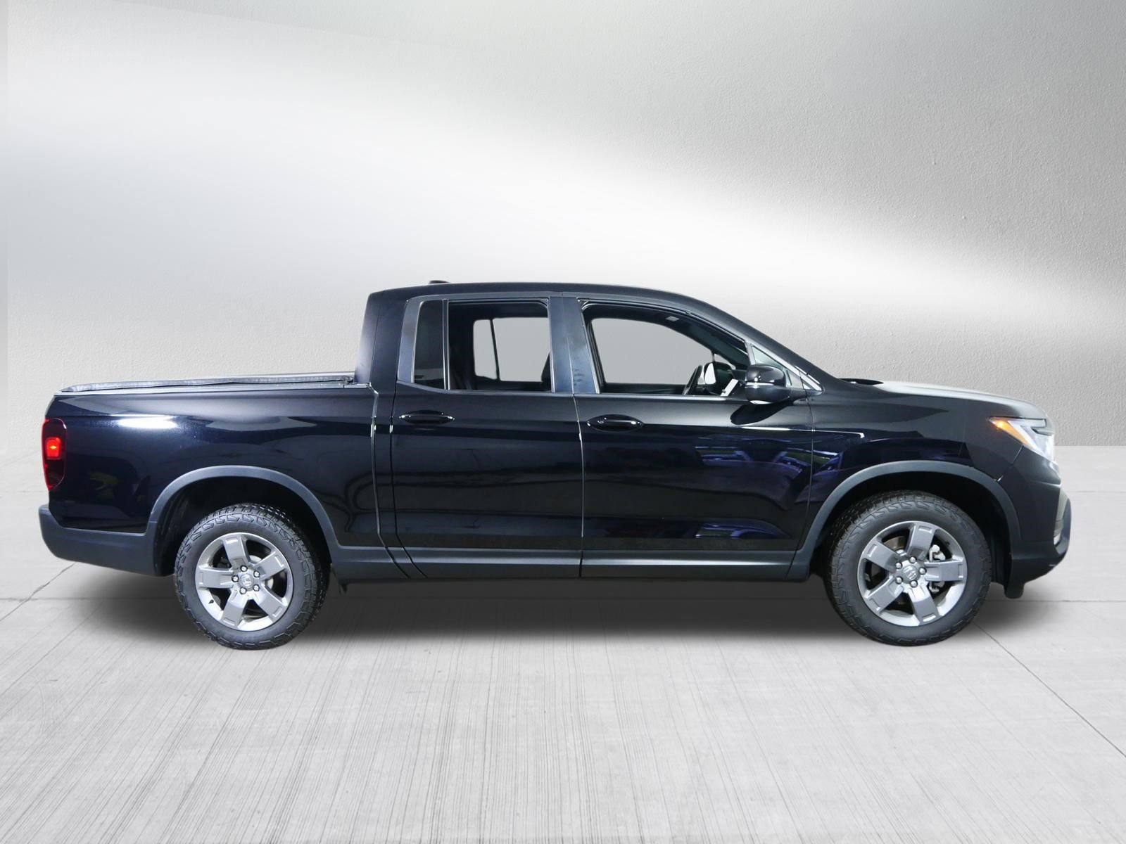 Used 2025 Honda Ridgeline TrailSport image 8