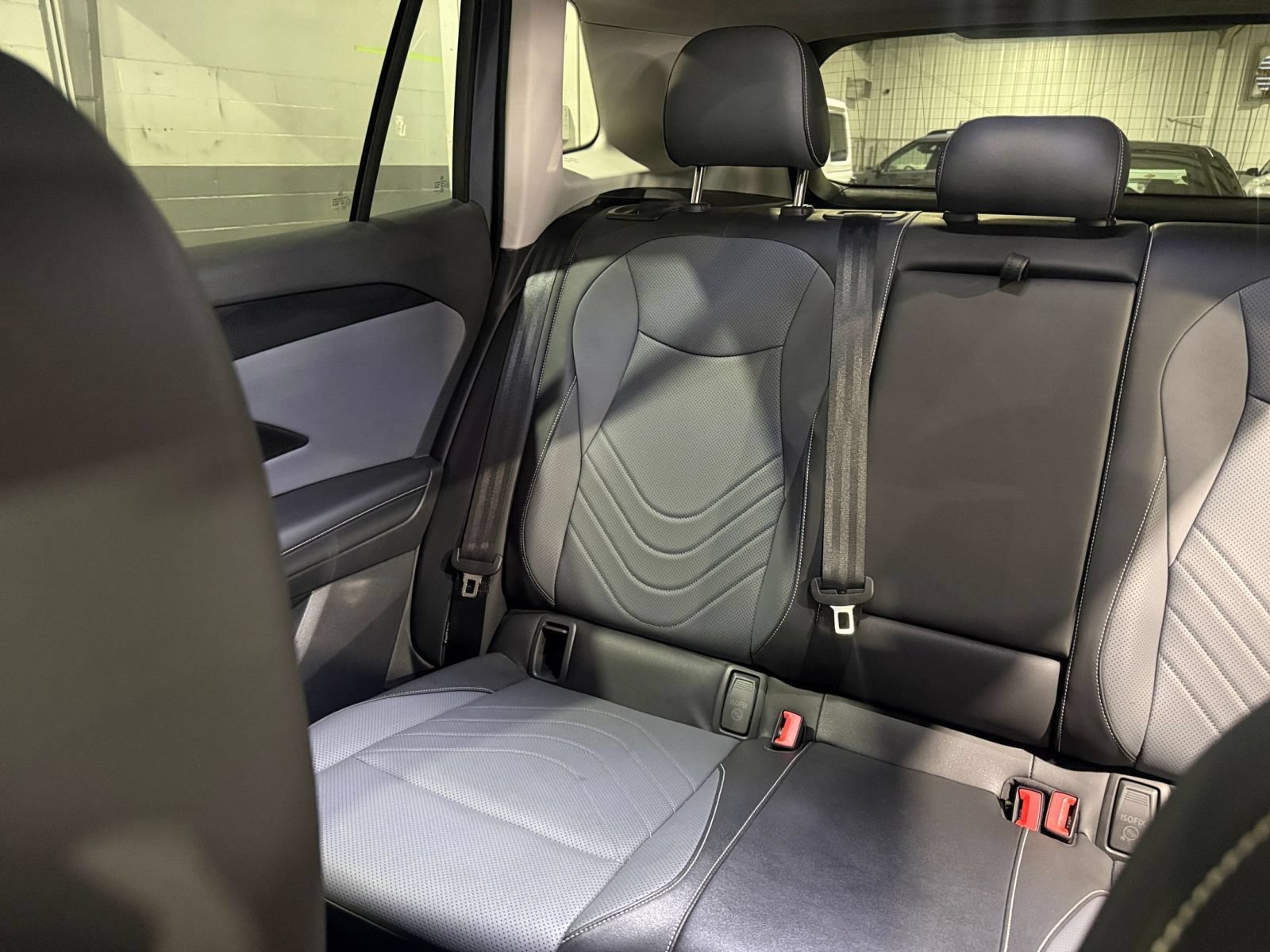 Used 2026 Volkswagen Tiguan SE AWD/4WD image 40
