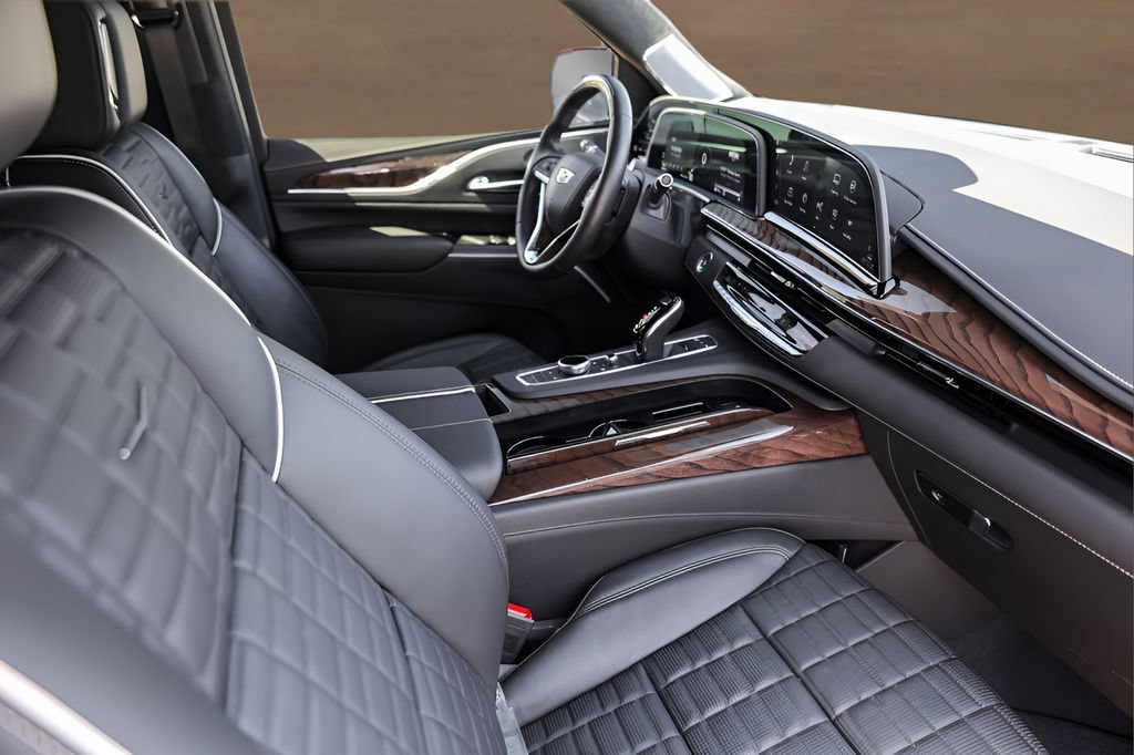 Used 2023 Cadillac Escalade Premium Luxury Platinum AWD/4WD image 31