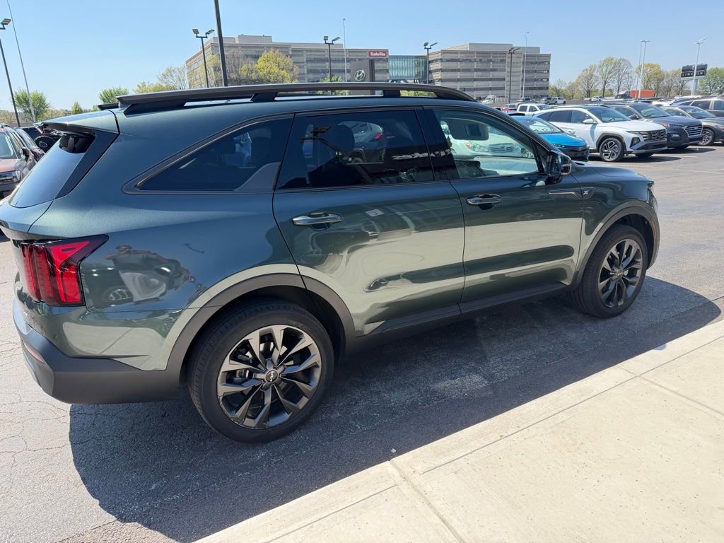 Used 2023 Kia Sorento X-Line EX AWD/4WD image 3