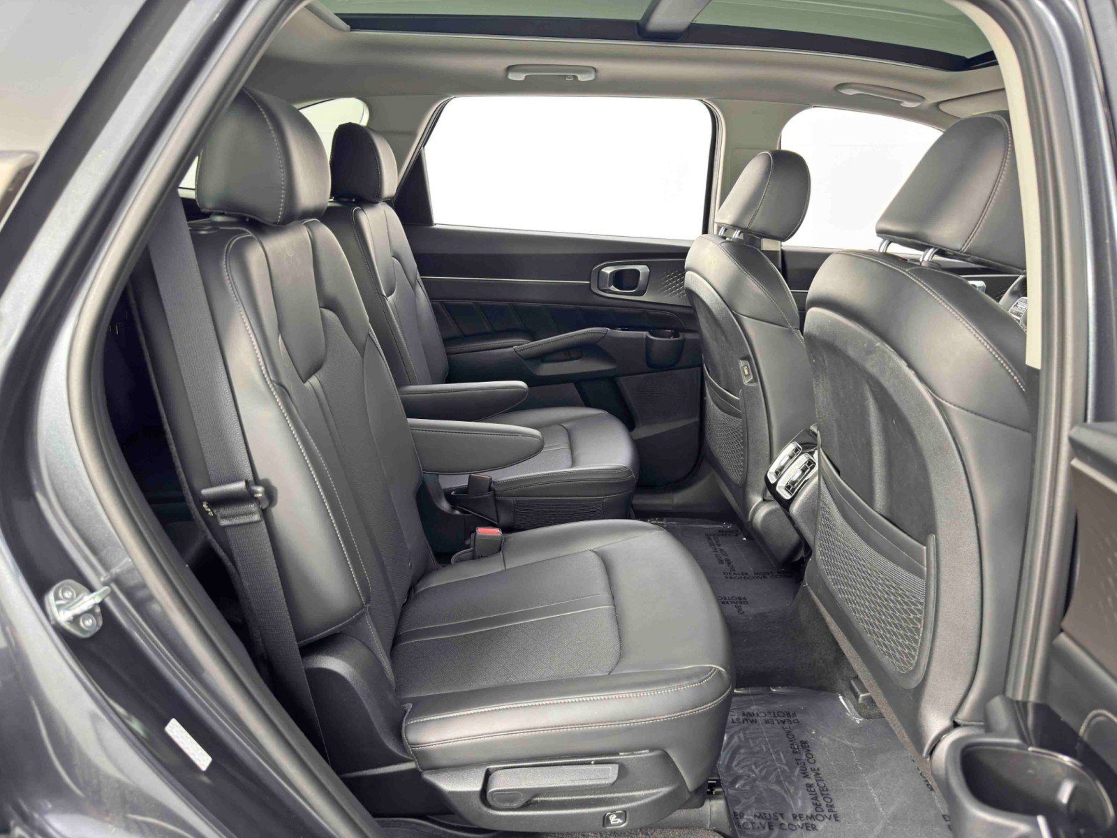 Used 2023 Kia Sorento SX AWD/4WD image 38