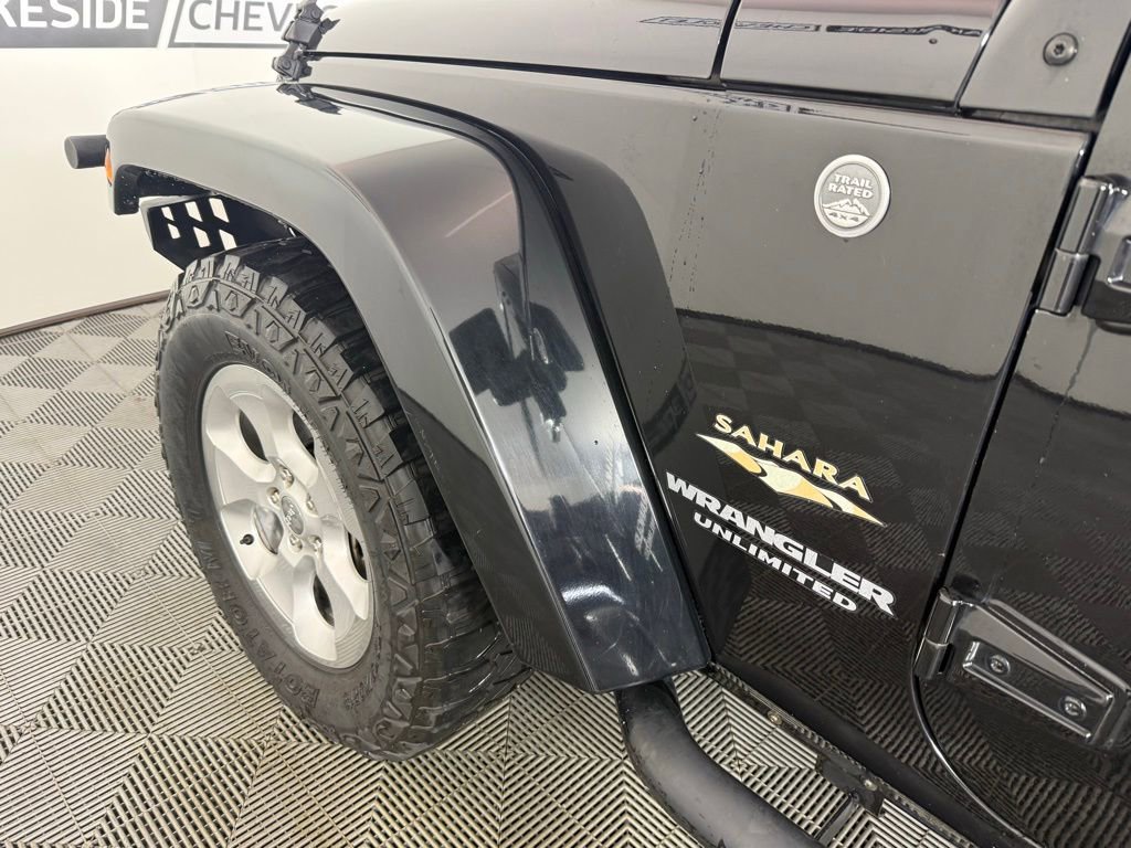 Used 2013 Jeep Wrangler Unlimited Sahara w/ Connectivity Group image 10