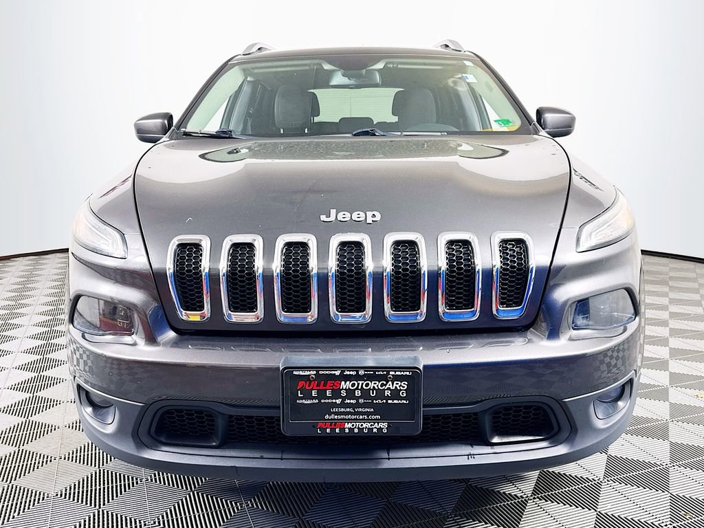 Used 2016 Jeep Cherokee Latitude w/ Cold Weather Group image 2