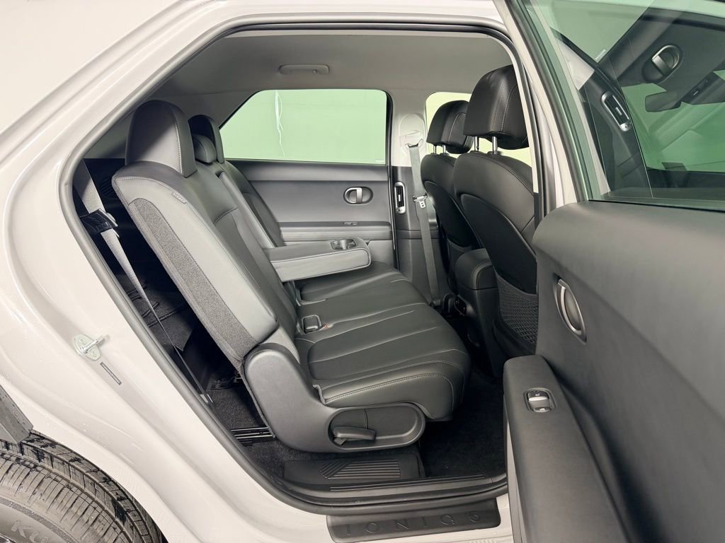 Used 2025 Hyundai Ioniq 5 SEL image 37