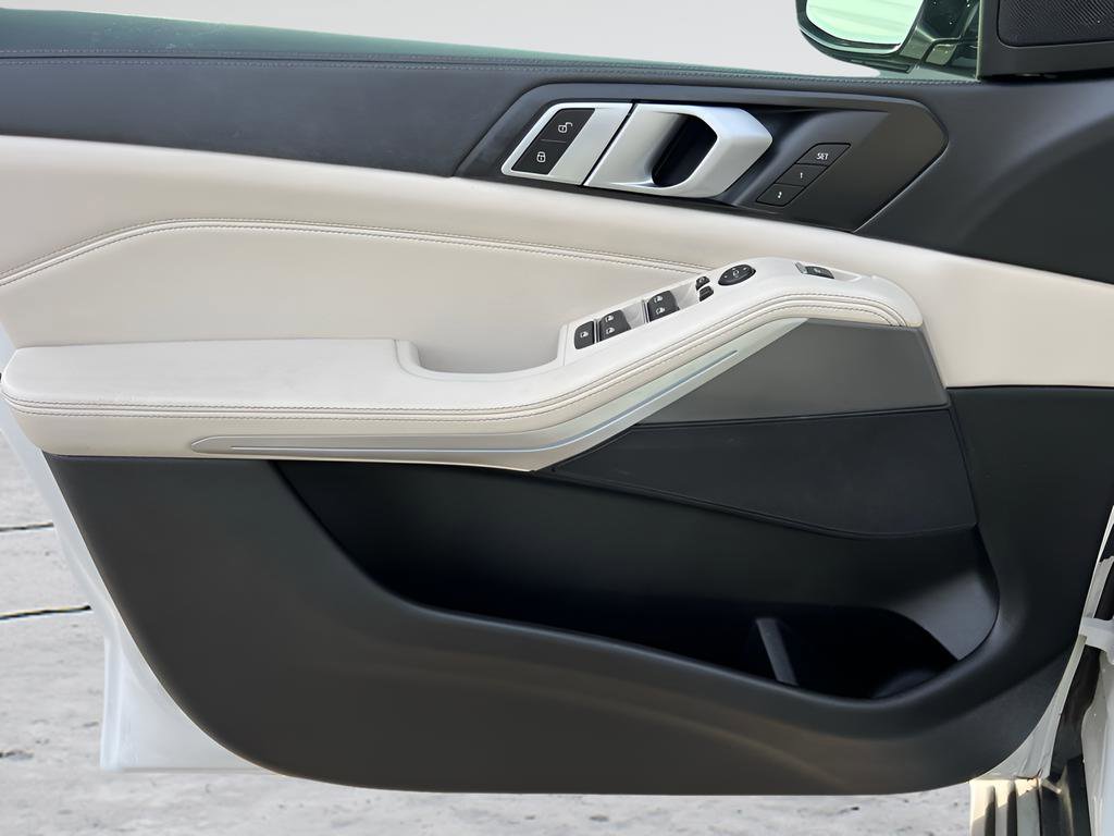 Used 2019 BMW X5 xDrive40i w/ Convenience Package image 37