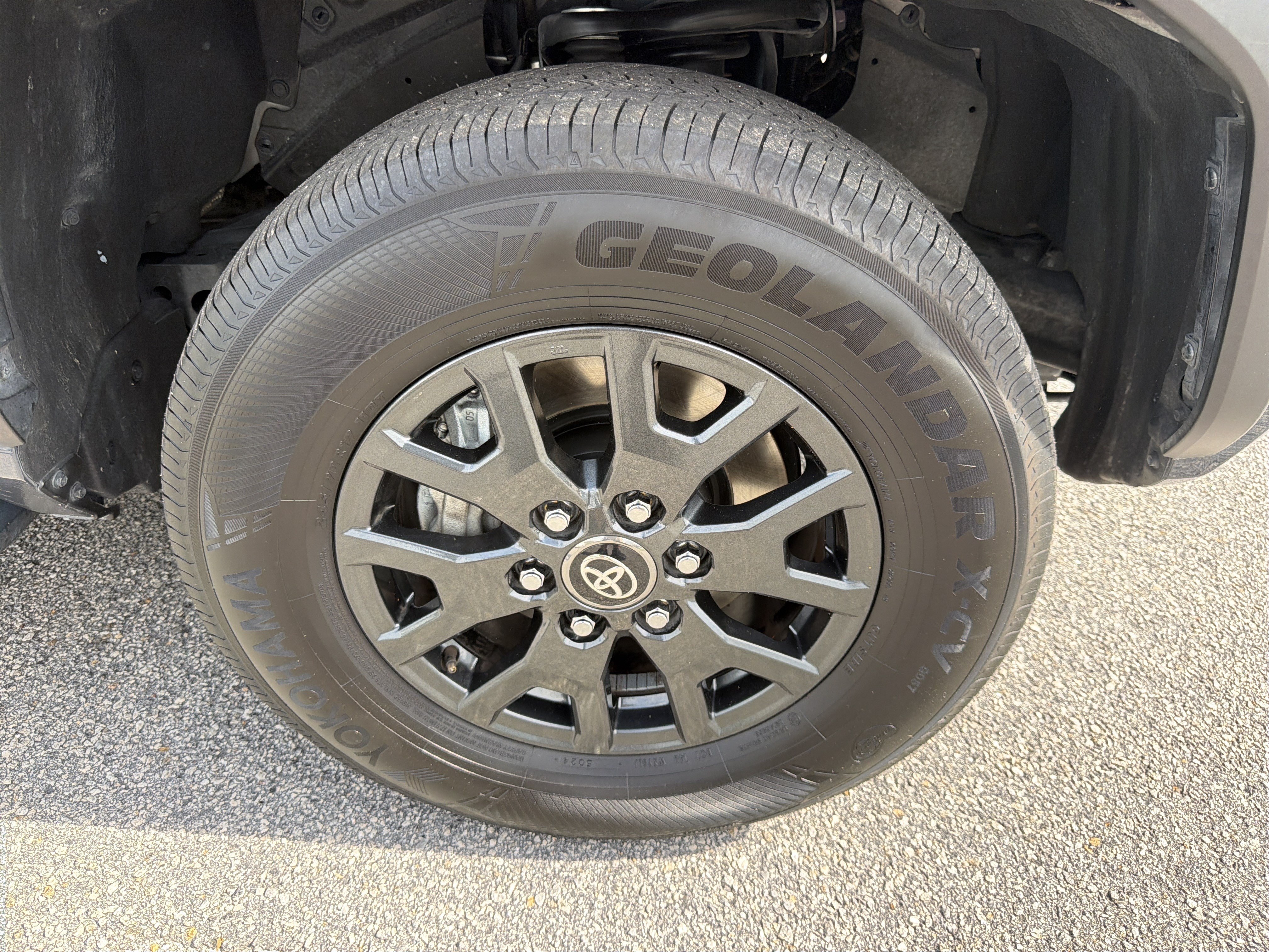 Certified 2025 Toyota 4Runner SR5 RWD image 22