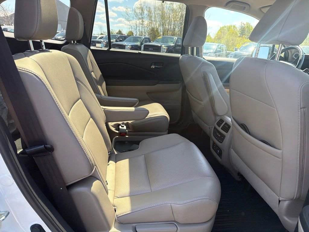 Used 2016 Honda Pilot Elite image 24