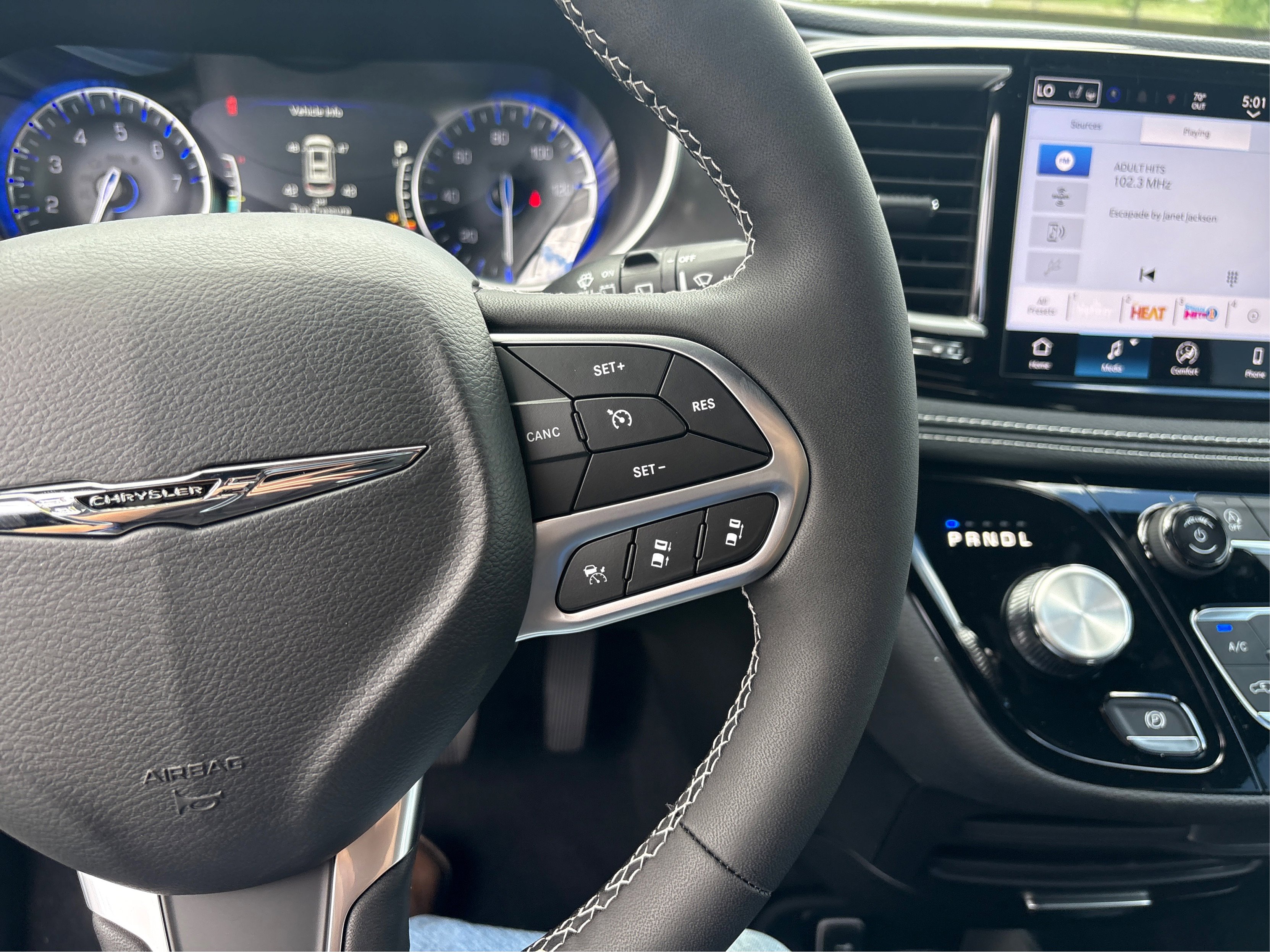 New 2026 Chrysler Pacifica Select image 23