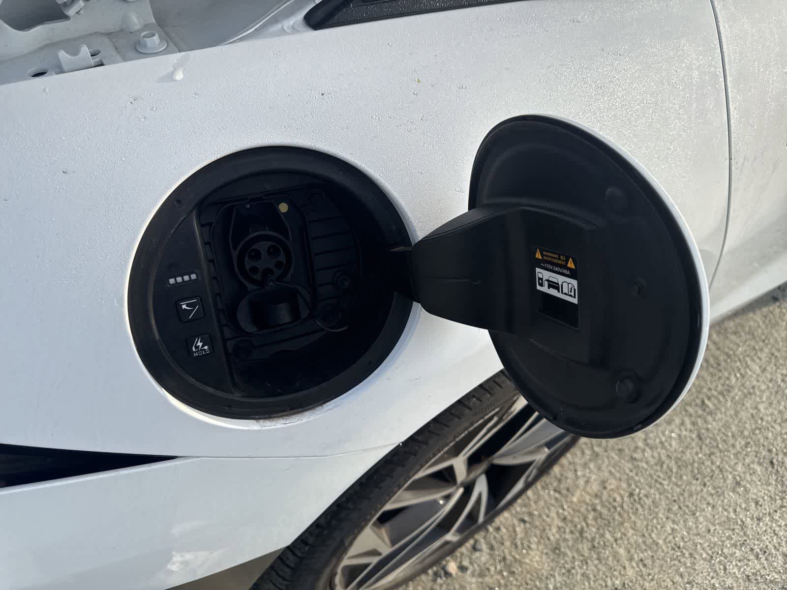 Used 2023 Hyundai Ioniq 6 SEL RWD image 13