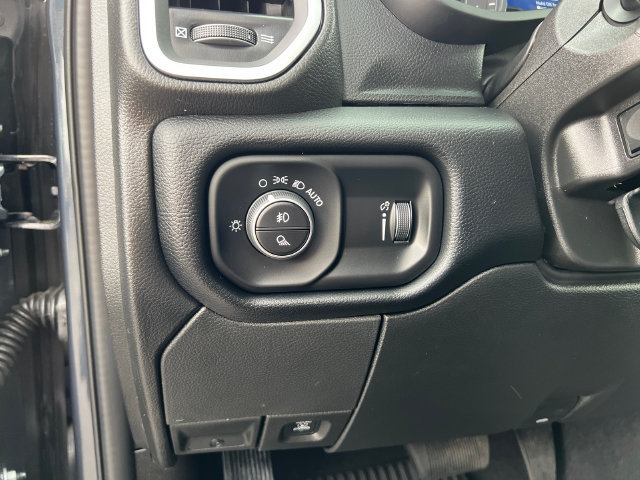 New 2026 RAM 2500 Big Horn AWD/4WD image 12