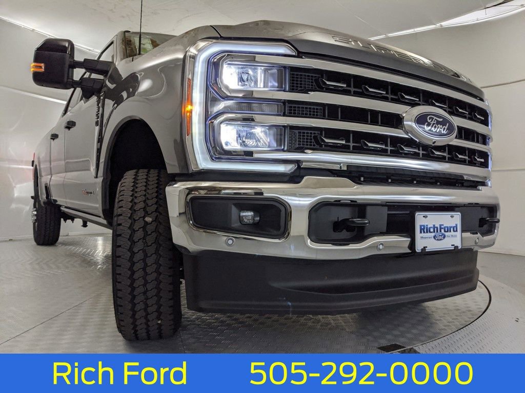 New 2025 Ford F350 Lariat w/ Lariat Ultimate Package image 29