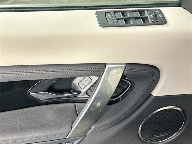 Used 2024 Land Rover Discovery Sport S image 25