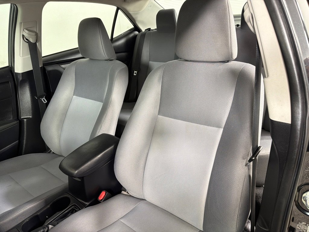 Used 2019 Toyota Corolla L image 12