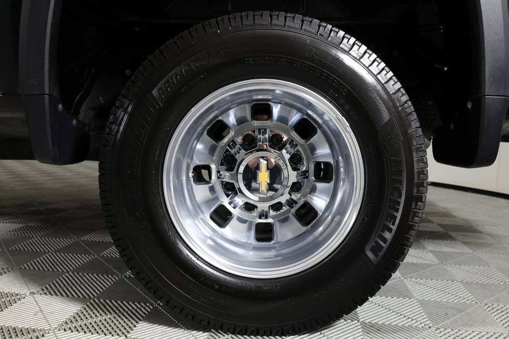 Used 2025 Chevrolet Silverado 3500 LTZ image 45
