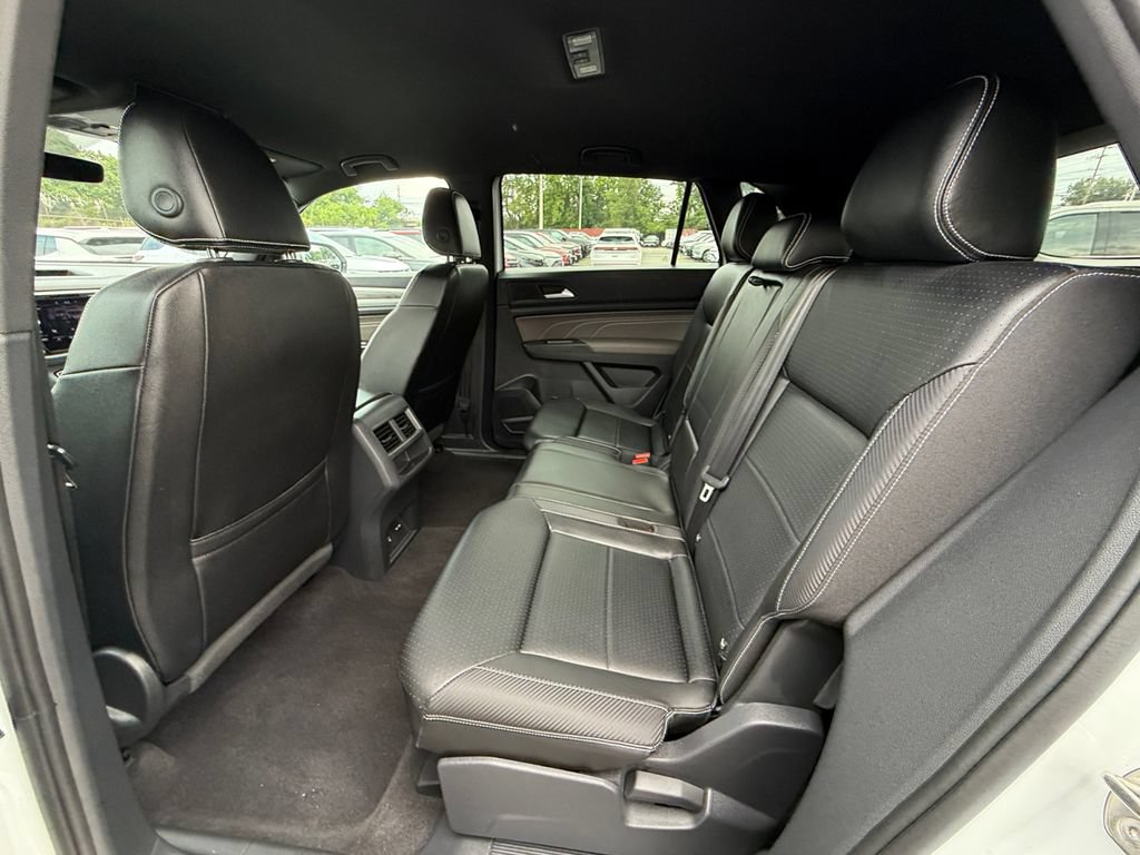 Used 2022 Volkswagen Atlas Cross Sport SE AWD/4WD image 24