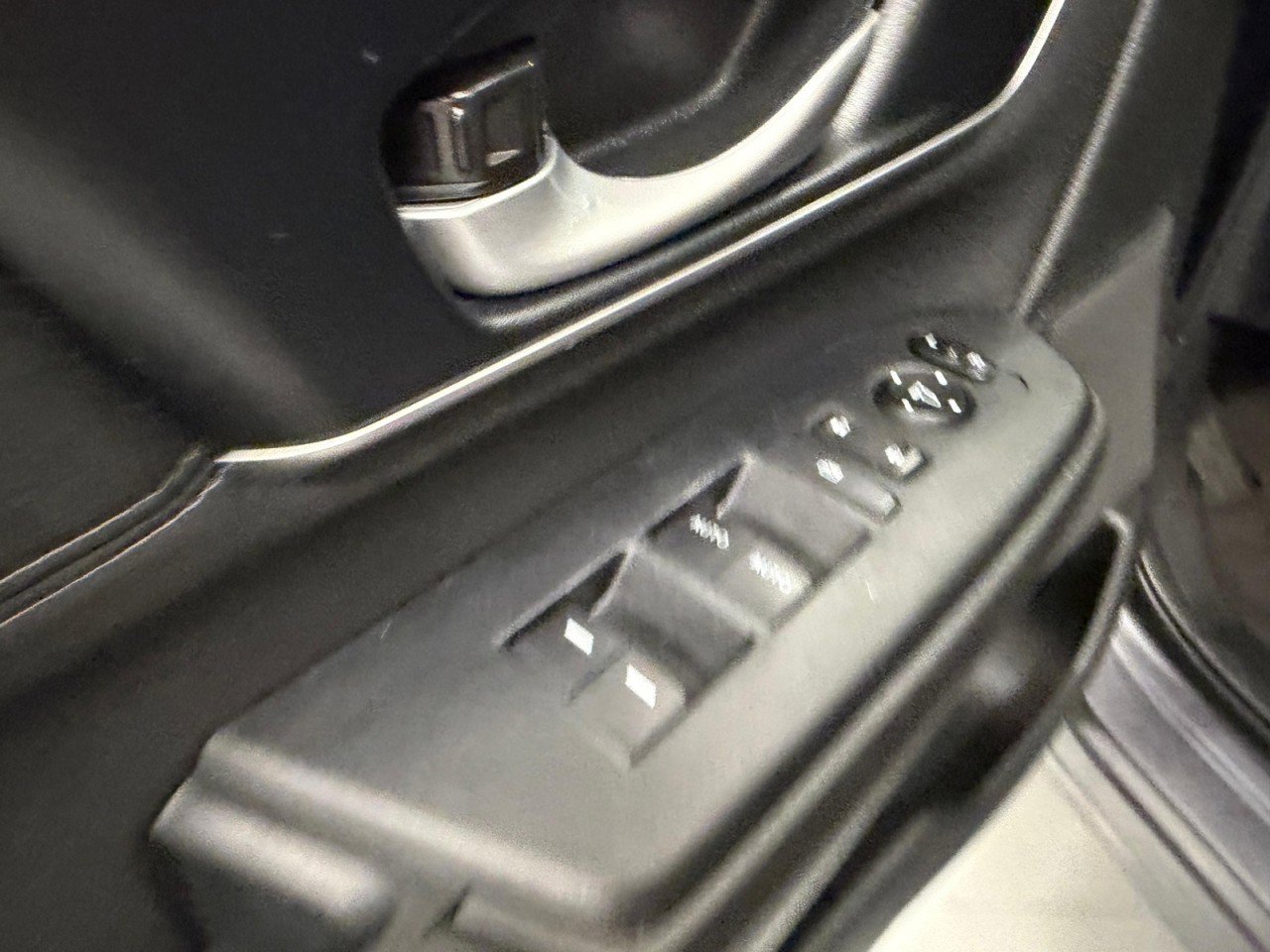 Used 2022 Honda CR-V EX image 31