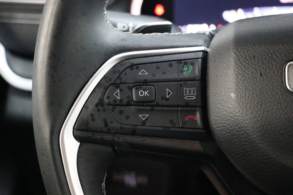 Used 2023 Jeep Grand Cherokee L Laredo AWD/4WD image 21