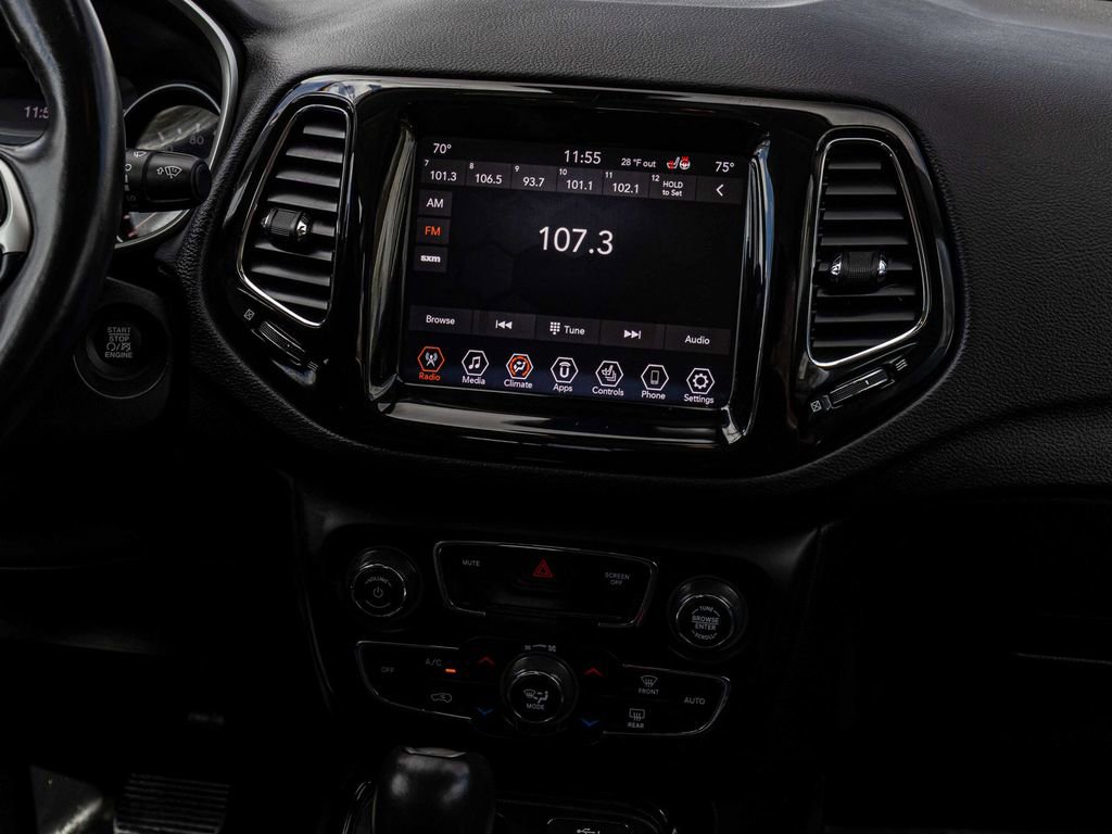 Used 2020 Jeep Compass Limited image 21