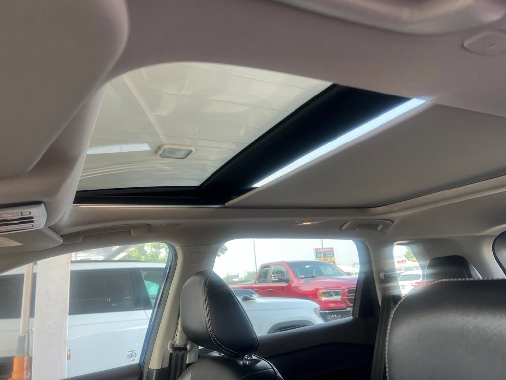 Certified 2023 Nissan Rogue SL FWD image 8