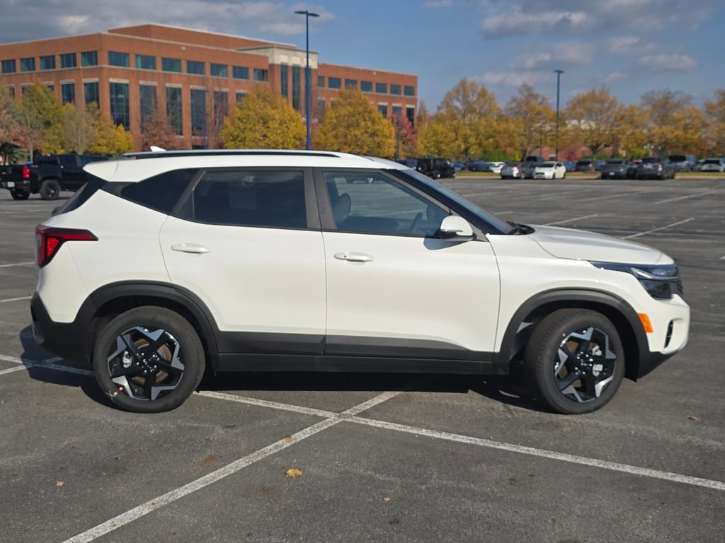 New 2026 Kia Seltos S image 12