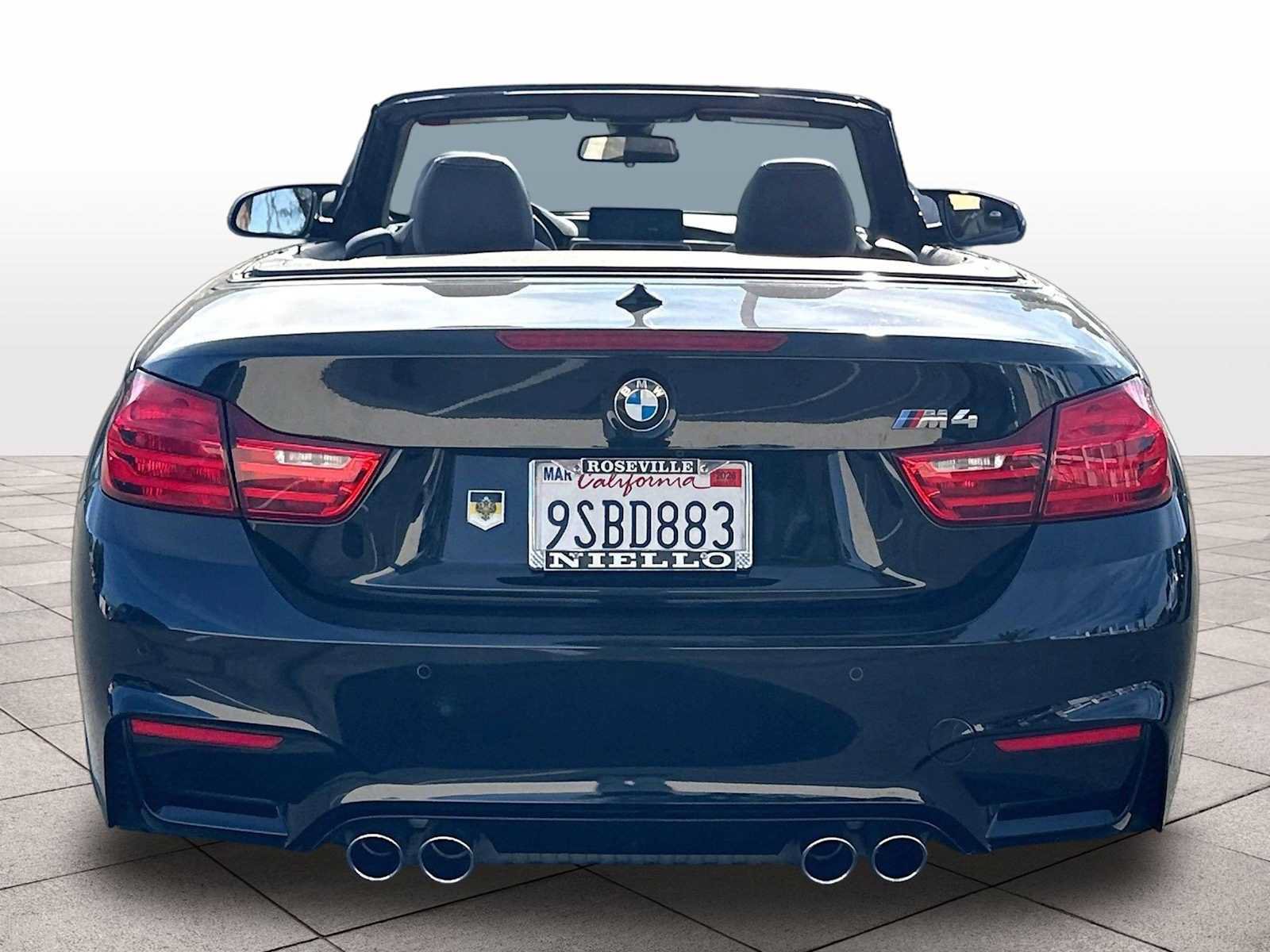 Used 2017 BMW M4 Convertible RWD image 7