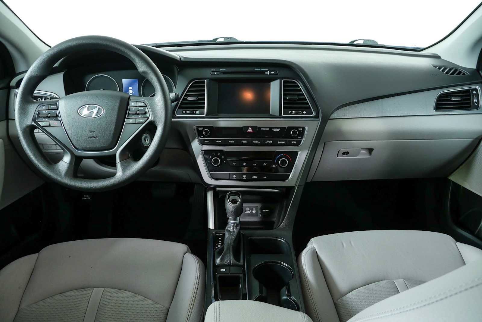 Used 2017 Hyundai Sonata SE FWD image 18