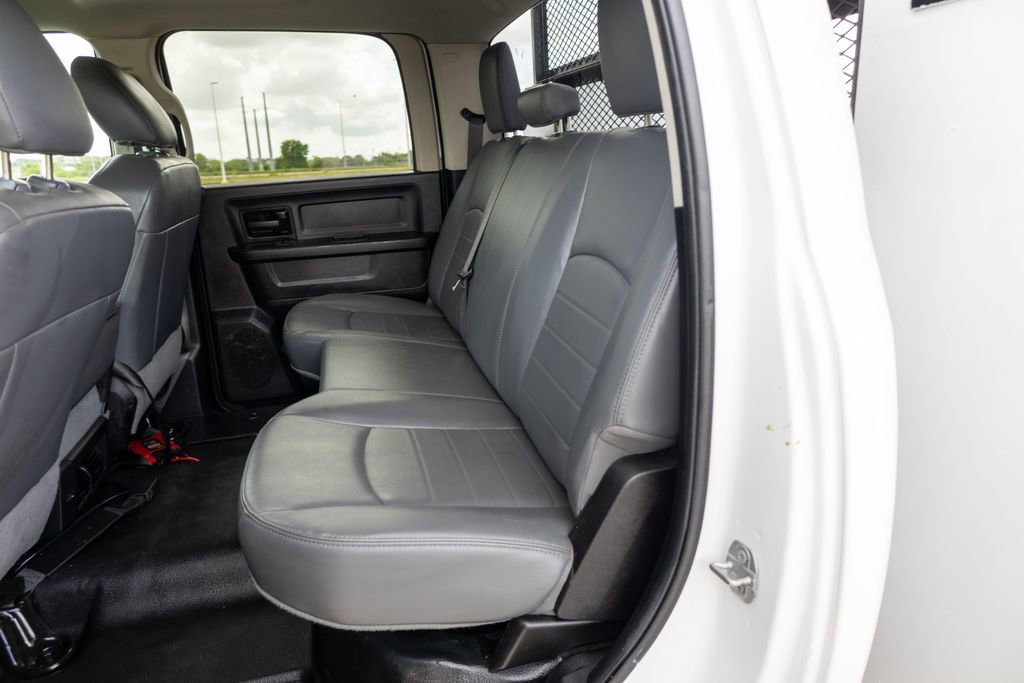 Used 2018 RAM 2500 Tradesman w/ Chrome Appearance Group RWD image 11