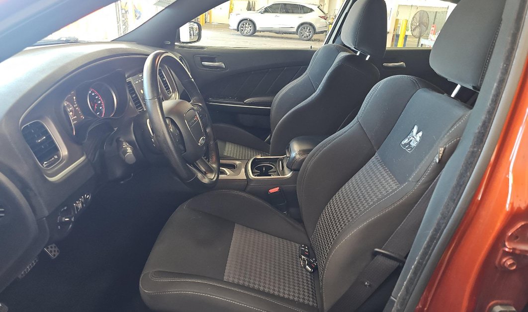 Used 2022 Dodge Charger Scat Pack w/ Driver Convenience Group RWD image 4