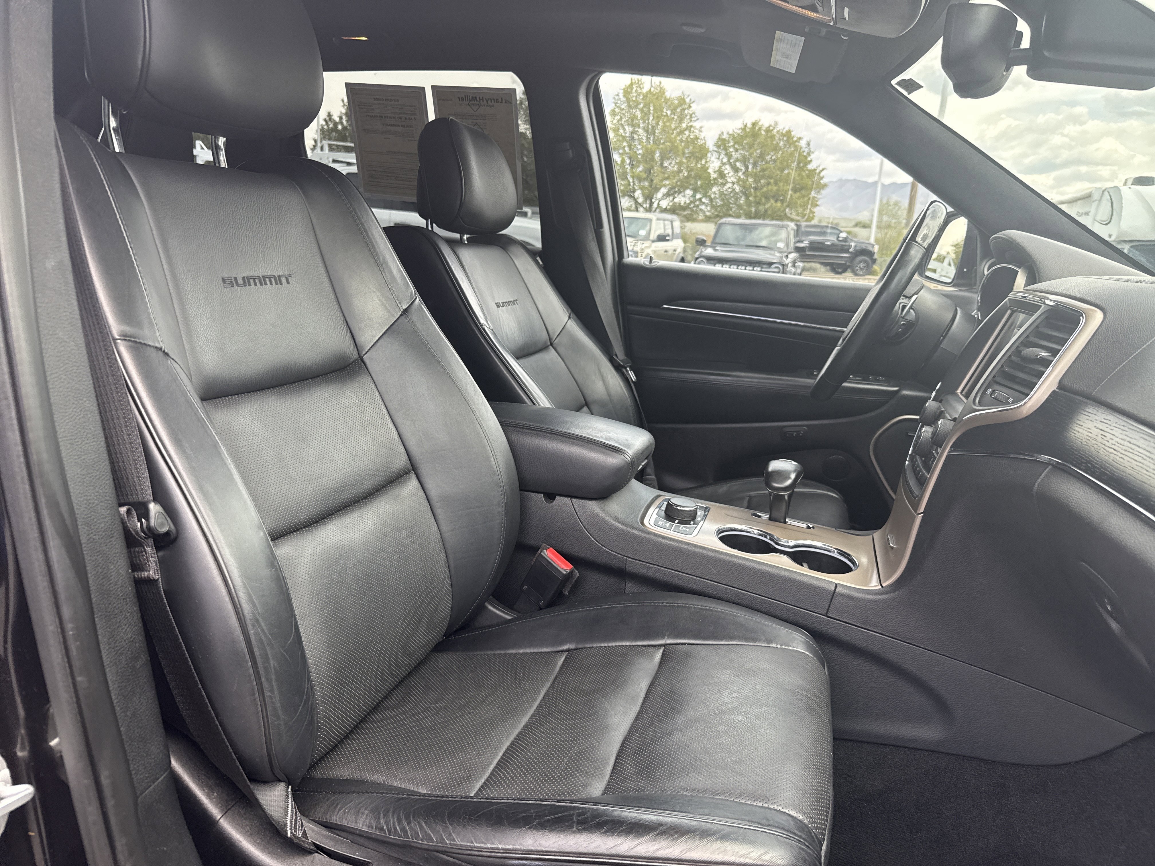 Used 2015 Jeep Grand Cherokee Summit AWD/4WD image 28