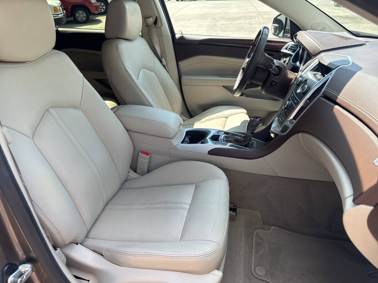 Used 2011 Cadillac SRX Luxury AWD/4WD image 16
