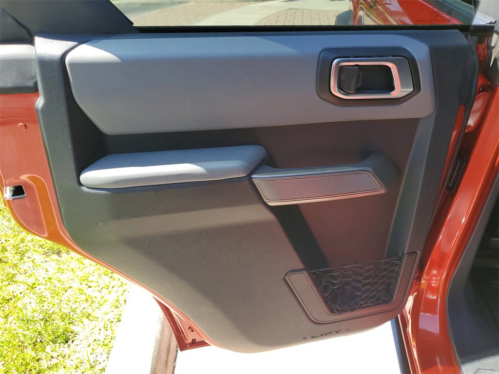 Used 2022 Ford Bronco Black Diamond image 10
