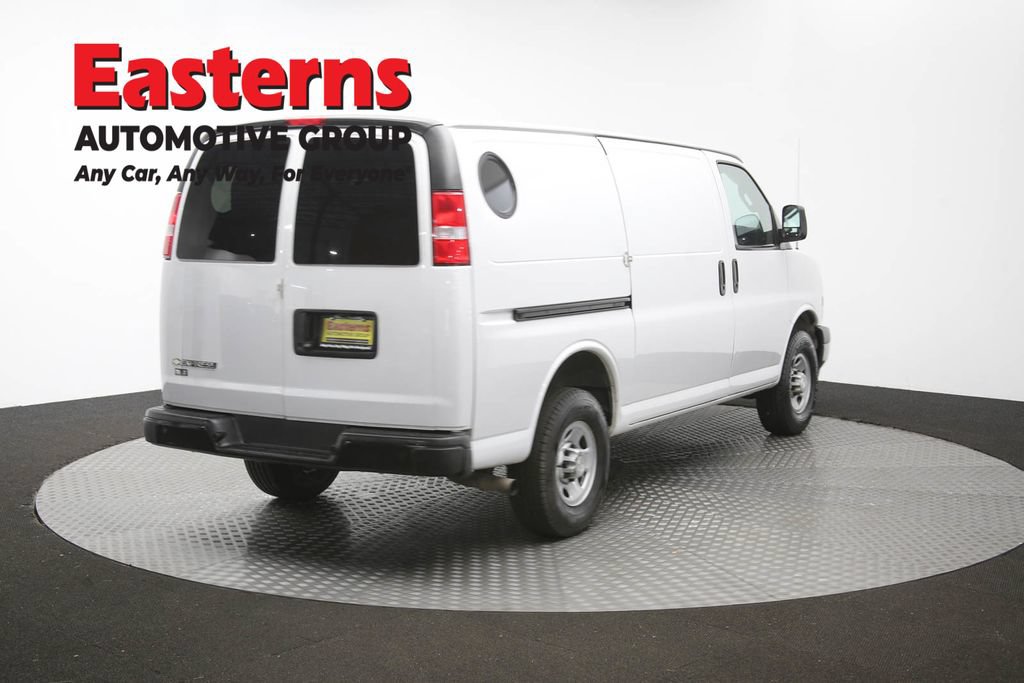 Used 2021 Chevrolet Express 3500 w/ Driver Convenience Package RWD image 36