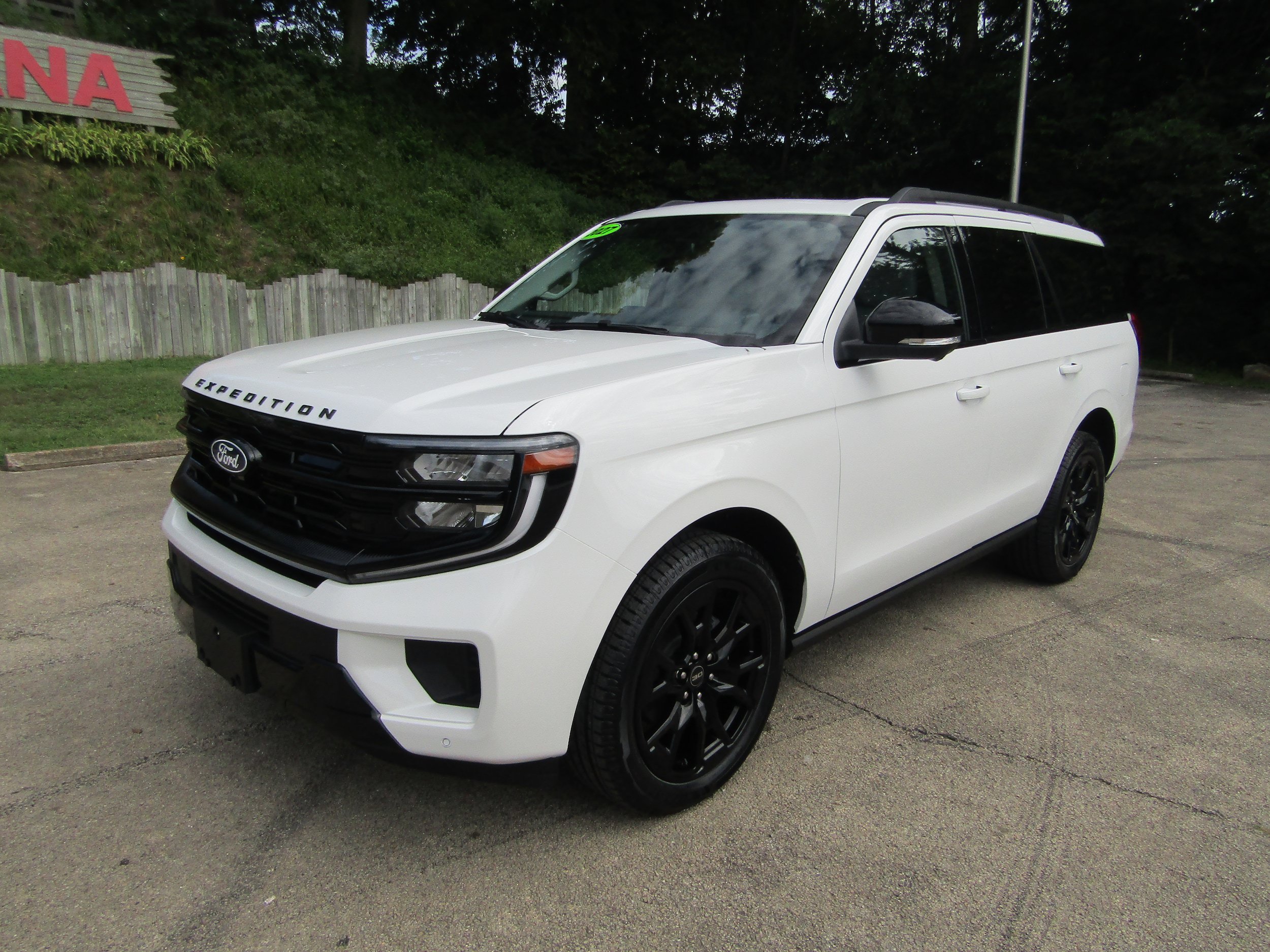 New 2027 Ford Expedition Platinum AWD/4WD image 8