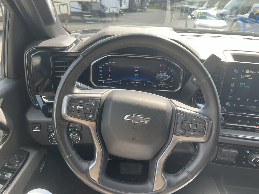 Used 2024 Chevrolet Silverado 2500 ZR2 w/ Technology Package image 26