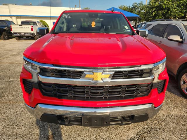 Used 2023 Chevrolet Silverado 1500 LT AWD/4WD image 2