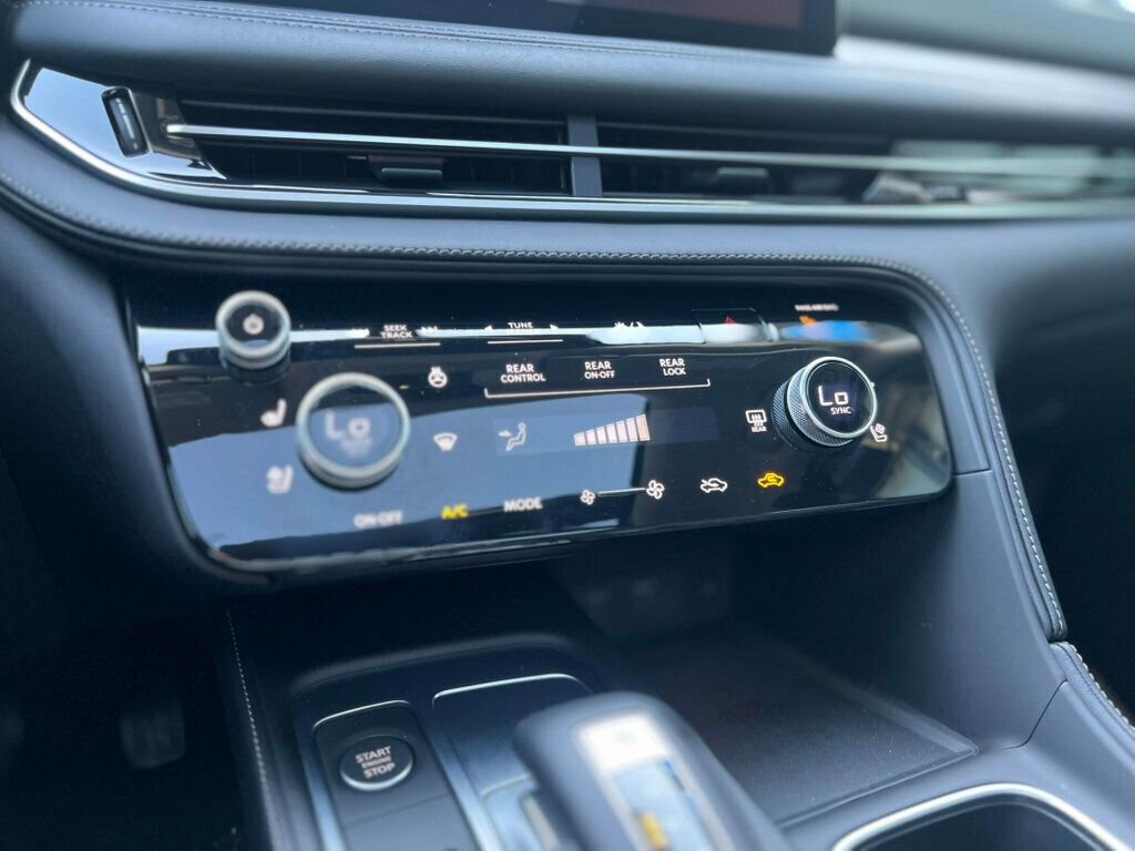 Used 2024 INFINITI QX60 Luxe w/ Vision Package image 31