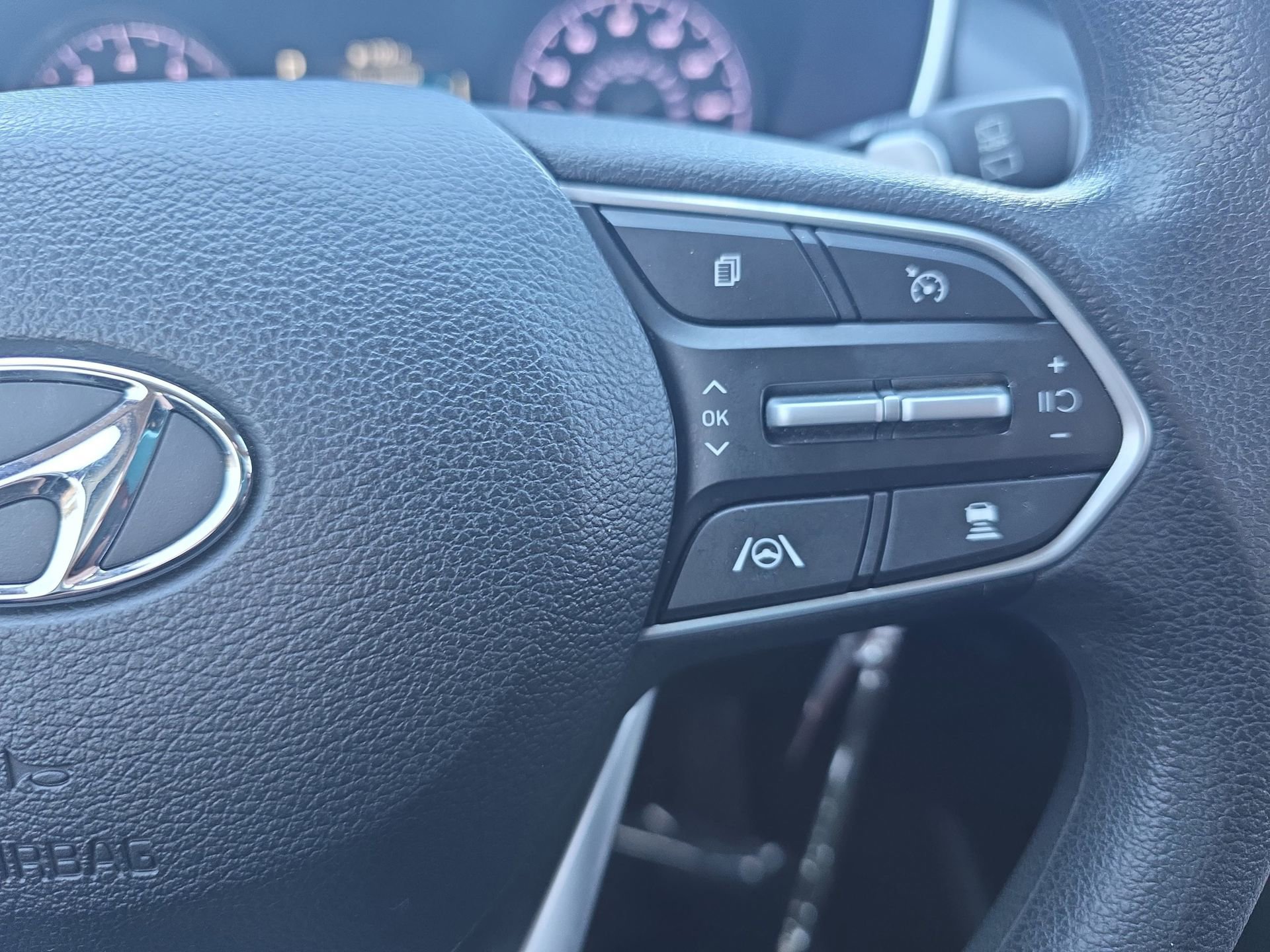 Used 2023 Hyundai Santa Fe SE FWD image 17