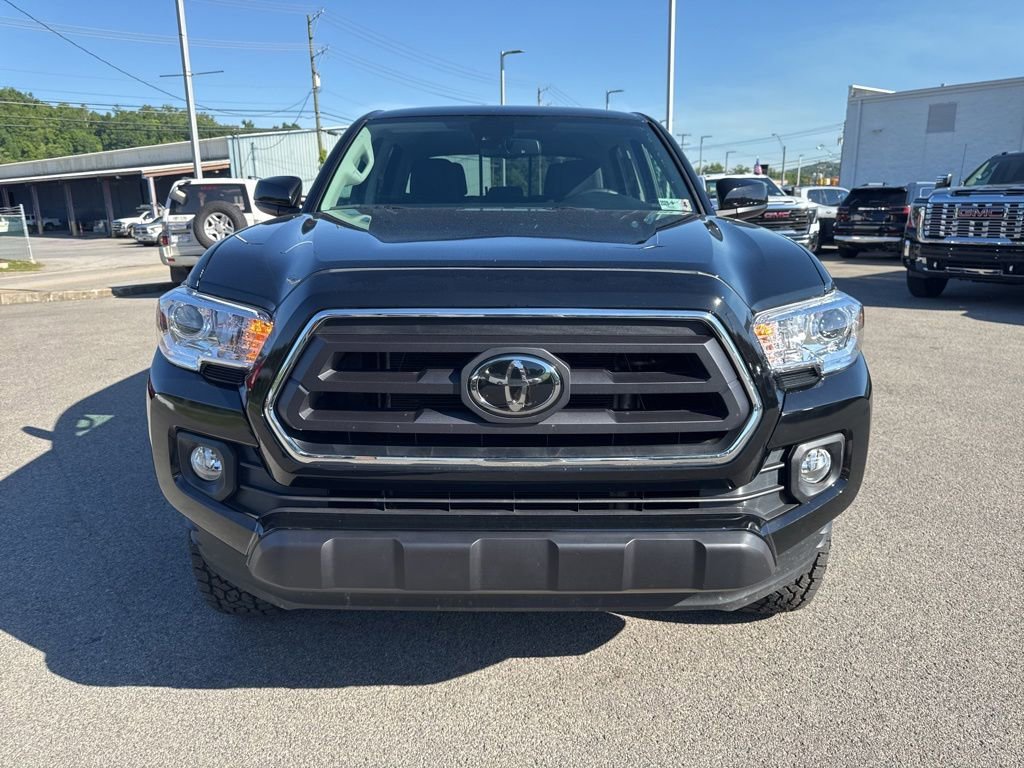 Used 2023 Toyota Tacoma SR5 AWD/4WD image 2
