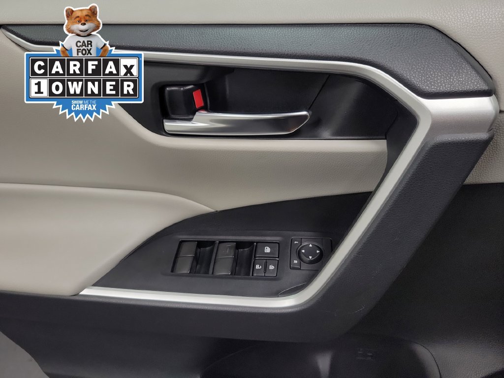 Used 2021 Toyota RAV4 XLE w/ XLE Grade Weather Package FWD image 29