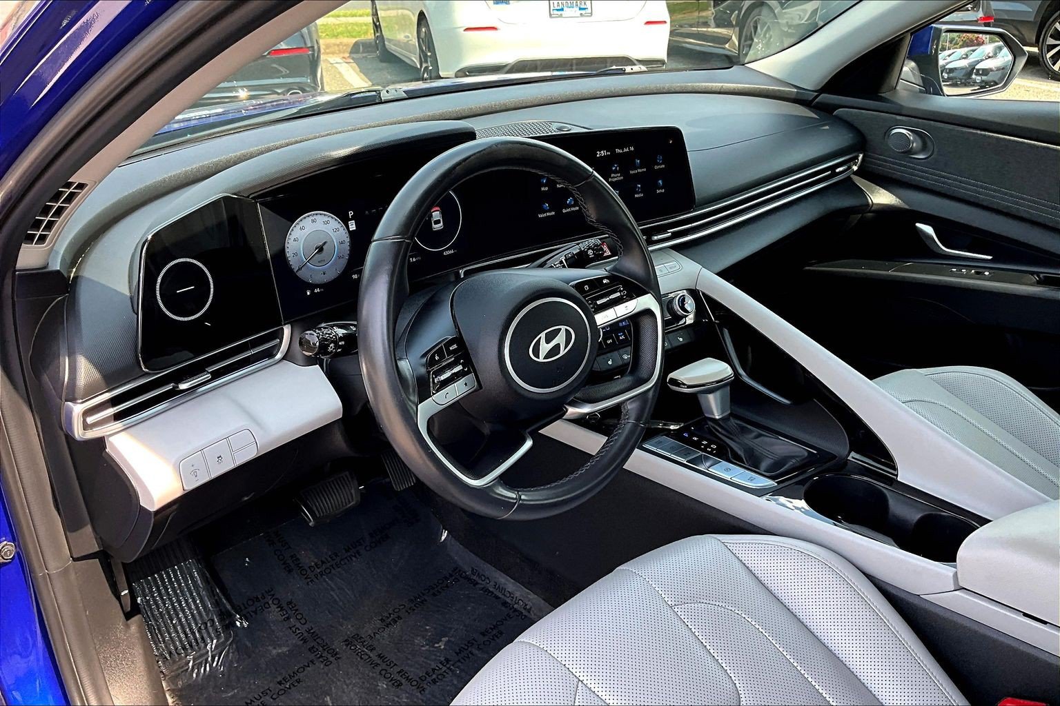 Used 2024 Hyundai Elantra Limited FWD image 12