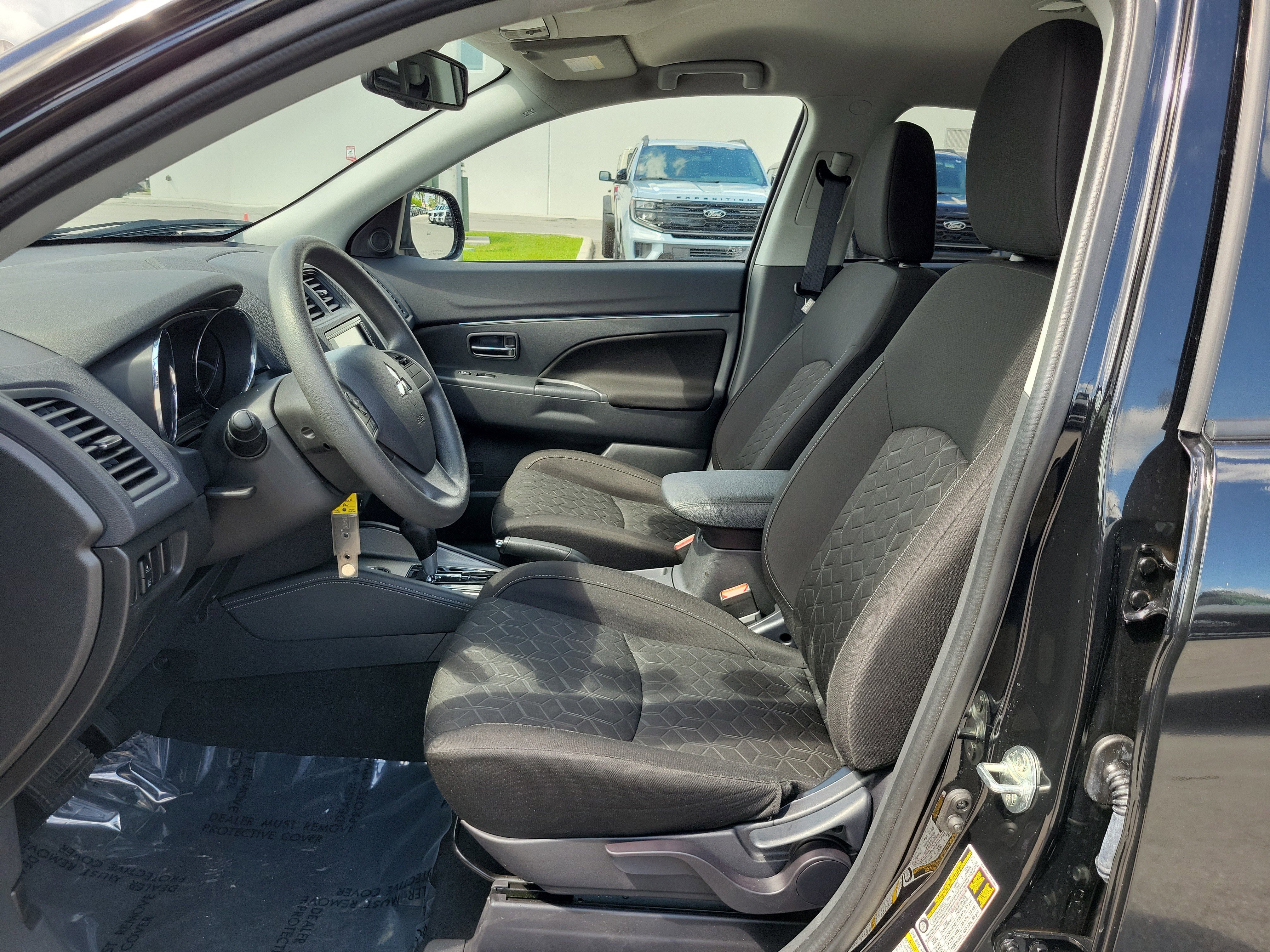 Used 2025 Mitsubishi Outlander Sport ES AWD/4WD image 11