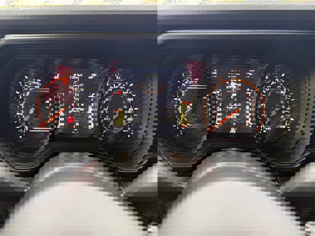 New 2025 Jeep Gladiator Sport image 18