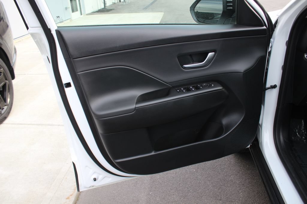 Used 2026 Hyundai Kona SEL Premium AWD/4WD image 23
