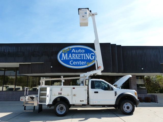 Used 2017 Ford F450 XL w/ Snow Plow Prep Package image 28
