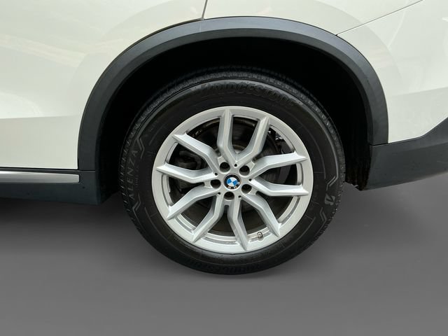 Used 2021 BMW X5 xDrive40i w/ Premium Package AWD/4WD image 16