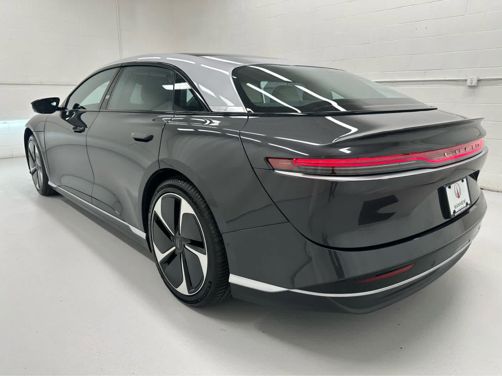 Used 2023 Lucid Air Touring AWD/4WD image 6