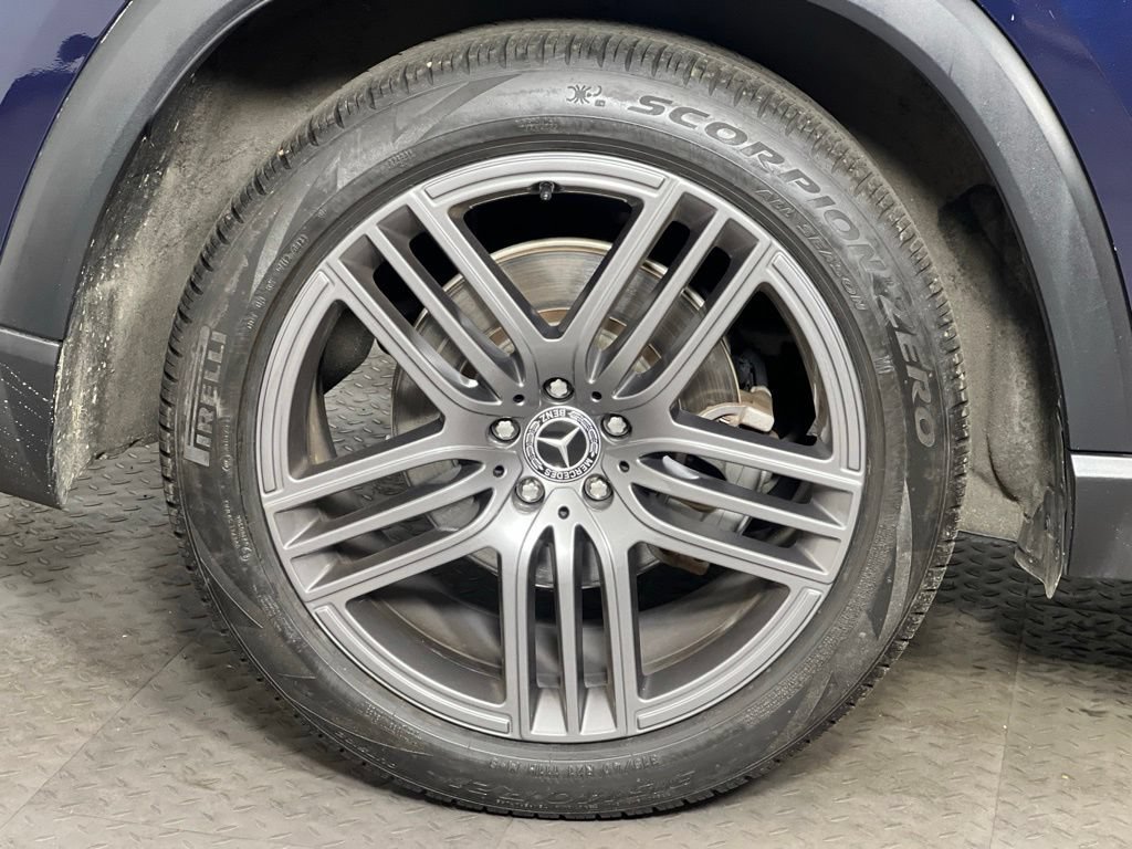 Used 2021 Mercedes-Benz GLS 450 4MATIC image 14