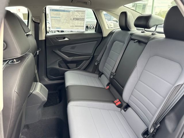 New 2026 Volkswagen Jetta SE image 14