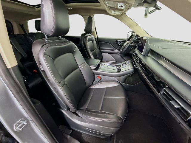Used 2023 Lincoln Aviator AWD w/ Premium Package image 29
